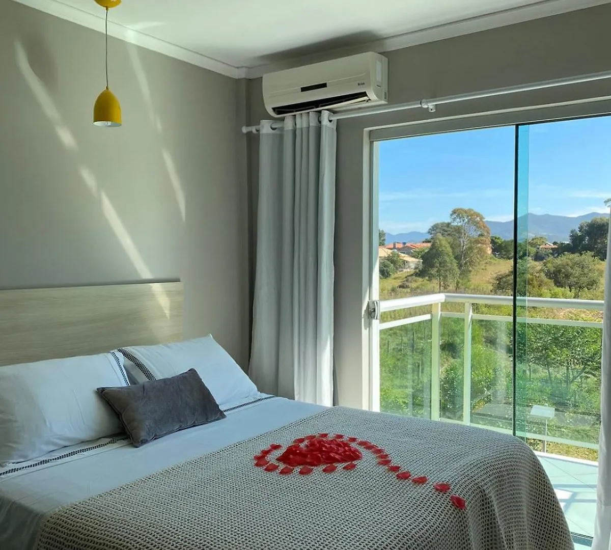 Värdshus Hotel Pousada Laguna Rosa Barra de Ibiraquera